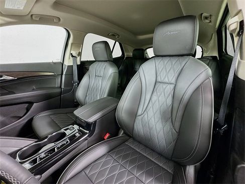 Used 2023 Buick Envision Avenir image 11