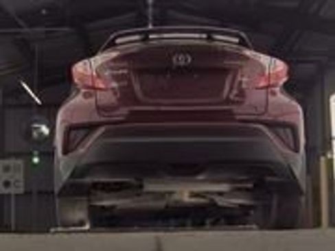 Used 2019 Toyota C-HR LE image 6