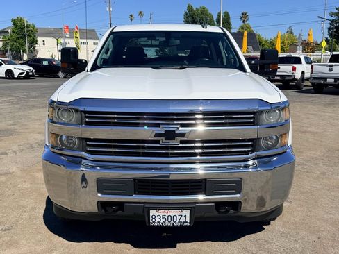 Used 2015 Chevrolet Silverado 2500 LT AWD/4WD image 2