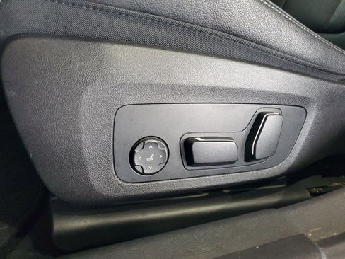 Used 2025 BMW M340i RWD image 19