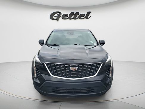 Used 2023 Cadillac XT4 Luxury FWD image 2