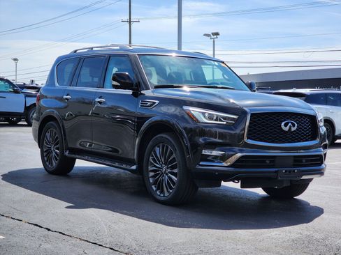 Certified 2024 INFINITI QX80 Premium Select w/ Cargo Package AWD/4WD image 4