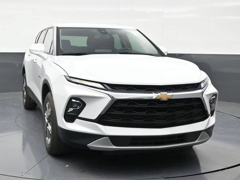 Used 2024 Chevrolet Blazer LT FWD image 7