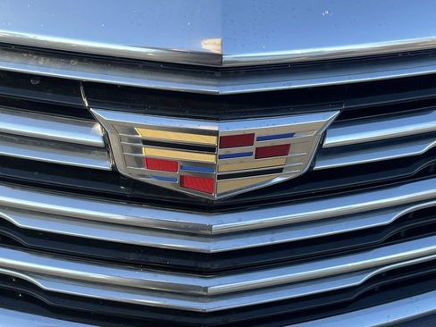 Used 2019 Cadillac XT5 Luxury image 24