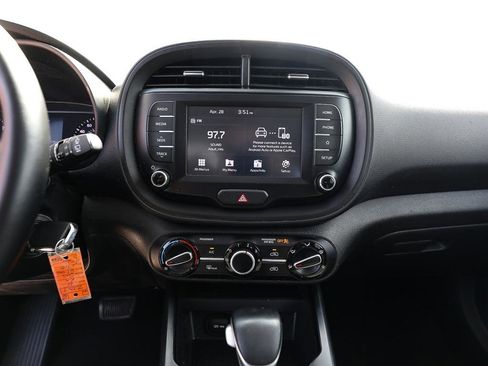 Used 2021 Kia Soul GT-Line FWD image 17