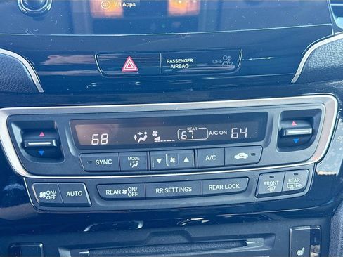 Used 2021 Honda Pilot Touring image 16