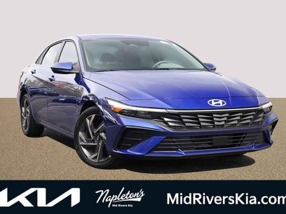 Used 2025 Hyundai Elantra SEL