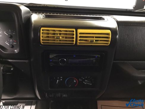 Used 2000 Jeep Wrangler Sport image 36