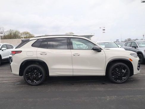 New 2026 Volkswagen Tiguan SE R-Line image 4