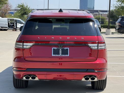 New 2025 Lincoln Aviator Reserve w/ Jet Appearance Package image 8