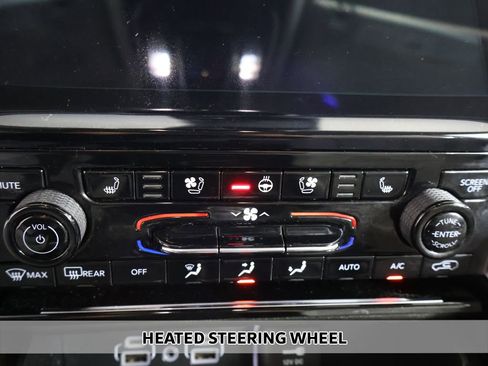 Used 2023 Jeep Grand Cherokee L Overland w/ Advanced Protech Group III AWD/4WD image 12