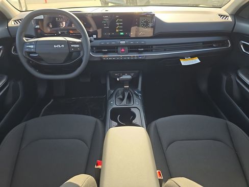 New 2026 Kia K4 LX image 12
