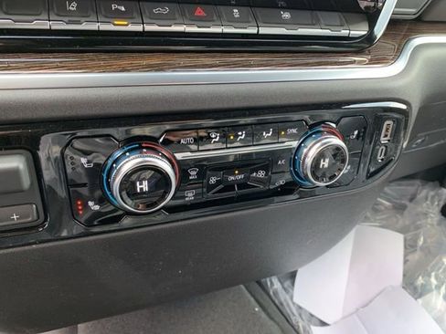 New 2026 GMC Sierra 2500 SLE image 24