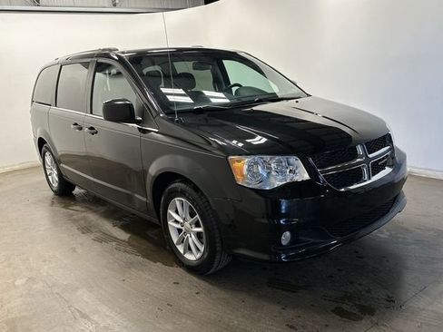 Used 2020 Dodge Grand Caravan SXT image 31
