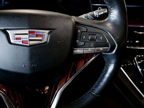 Used 2023 Cadillac Escalade ESV Premium Luxury image 43