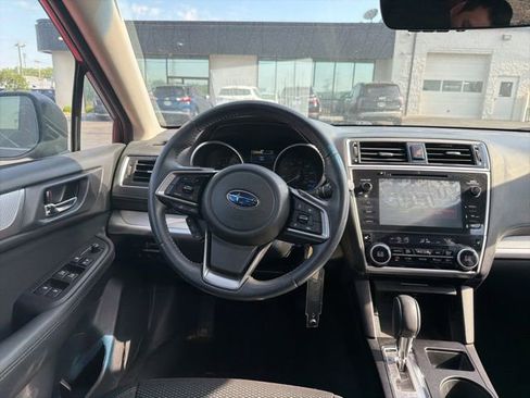 Used 2018 Subaru Outback 2.5i Premium AWD/4WD image 11