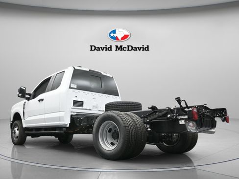 New 2025 Ford F350 XL w/ XL Chrome Package image 10
