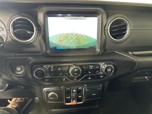 Used 2023 Jeep Wrangler Unlimited Sahara w/ Cold Weather Group image 22