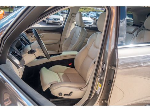 Used 2022 Volvo XC90 T6 Inscription w/ Advanced Package image 10