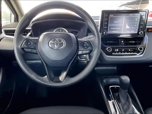 Used 2020 Toyota Corolla LE image 6