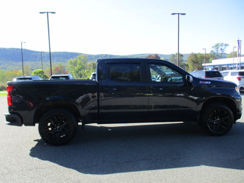 Used 2023 Chevrolet Silverado 1500 RST AWD/4WD image 4