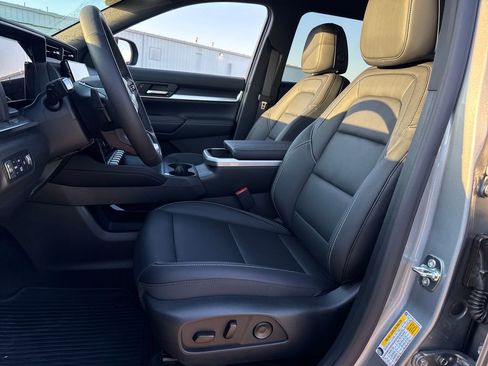New 2026 GMC Terrain Elevation w/ Elevation Premium Package AWD/4WD image 15