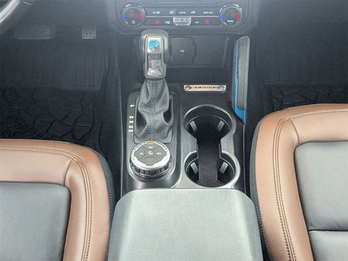 Used 2023 Ford Bronco Outer Banks image 19