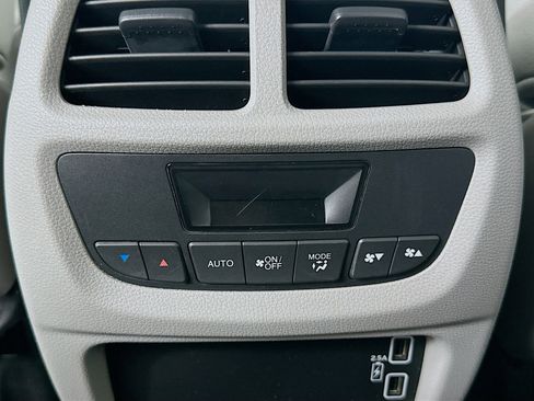 Used 2021 Honda Pilot EX-L image 27