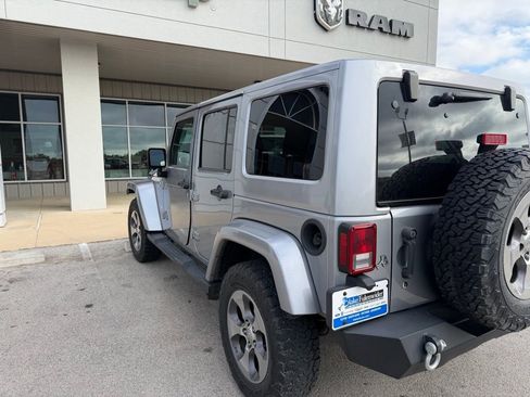 Used 2016 Jeep Wrangler Unlimited Sahara w/ Connectivity Group image 2