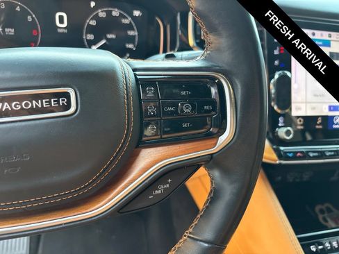 Used 2022 Jeep Grand Wagoneer Series III AWD/4WD image 13
