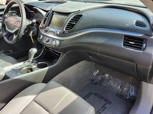 Used 2017 Chevrolet Impala LT image 14