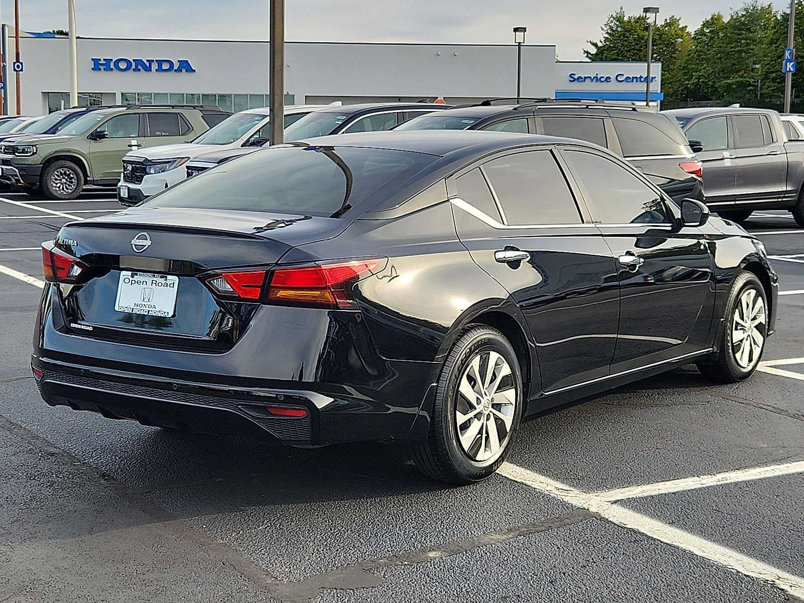Used 2023 Nissan Altima 2.5 S FWD image 6
