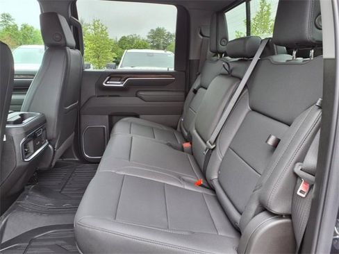 New 2025 GMC Sierra 2500 SLT w/ SLT Convenience Package image 14