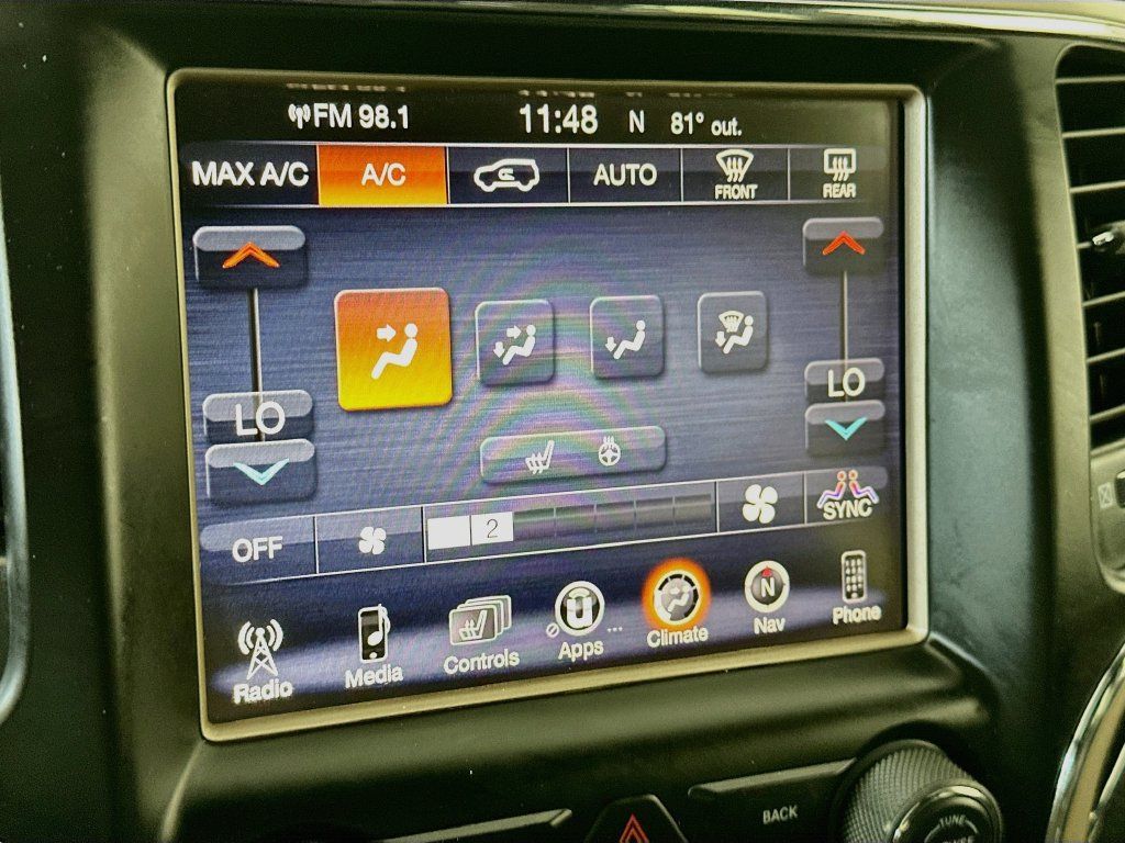 Used 2015 Jeep Grand Cherokee Limited AWD/4WD image 18
