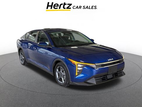 Used 2025 Kia K4 LXS image 1