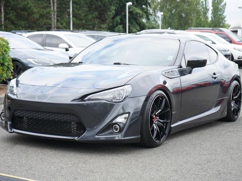 Used 2013 Scion FR-S RWD image 1