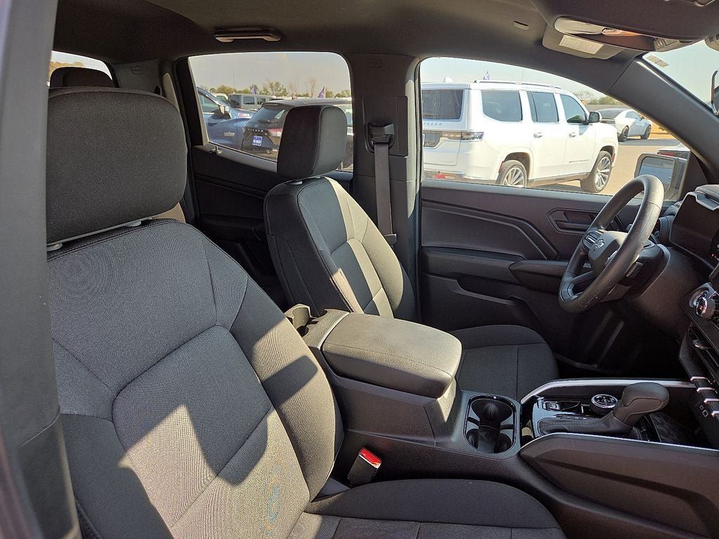 Used 2025 Chevrolet Colorado Trail Boss AWD/4WD image 14
