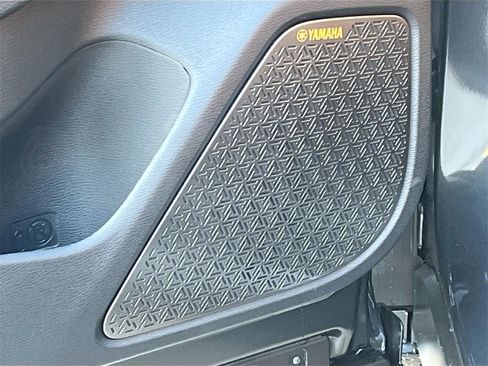 New 2025 Mitsubishi Outlander SEL image 19