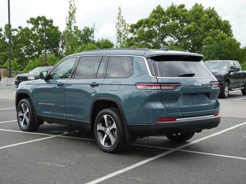 New 2026 Jeep Grand Cherokee L Limited w/ Luxury Tech Group II AWD/4WD image 5