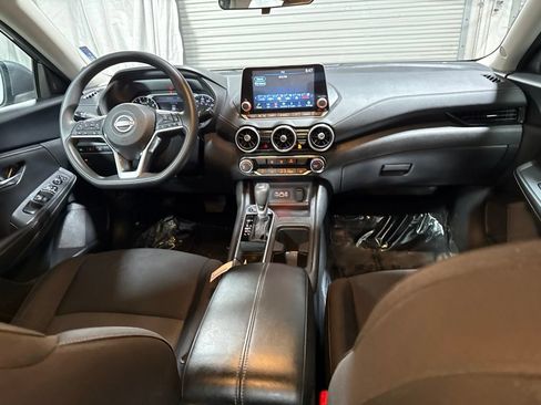 Used 2024 Nissan Sentra SV FWD image 13