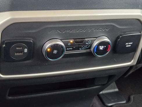 Used 2023 Ford Expedition Max XLT image 35