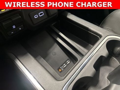 Used 2022 Chevrolet Silverado 1500 LTZ w/ LTZ Premium Package image 32