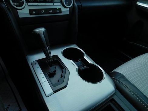 Used 2012 Toyota Camry SE image 29