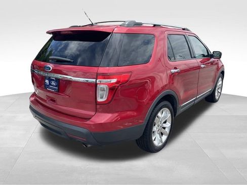 Used 2012 Ford Explorer XLT FWD image 3
