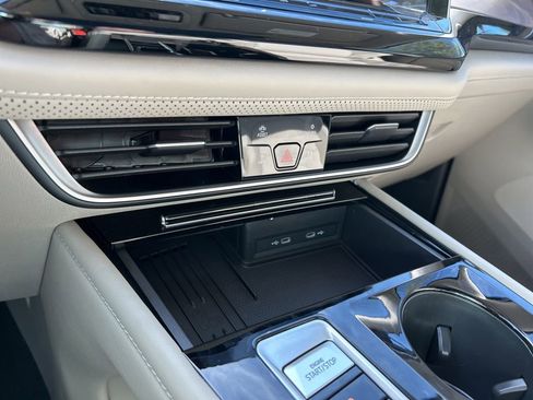 New 2026 Volkswagen Atlas SE image 37