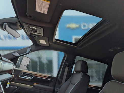 New 2026 GMC Sierra 2500 Denali w/ Denali Reserve Package AWD/4WD image 18