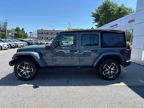 Certified 2024 Jeep Wrangler Unlimited w/ Convenience Group AWD/4WD image 4