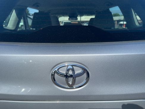 Certified 2025 Toyota Corolla Cross L AWD/4WD image 32