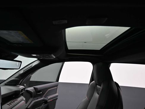 Used 2025 Toyota Tacoma TRD Pro image 12