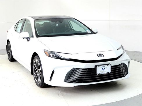 New 2026 Toyota Camry XLE image 8
